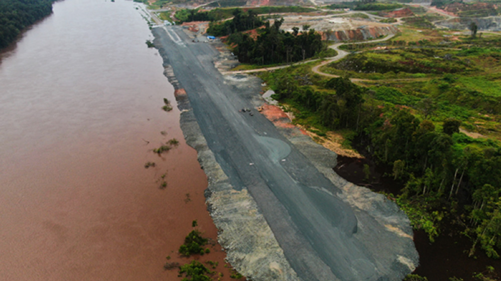 Se inauguró una nueva pista de aterrizaje de diseño propio en la mina de oro Aurora