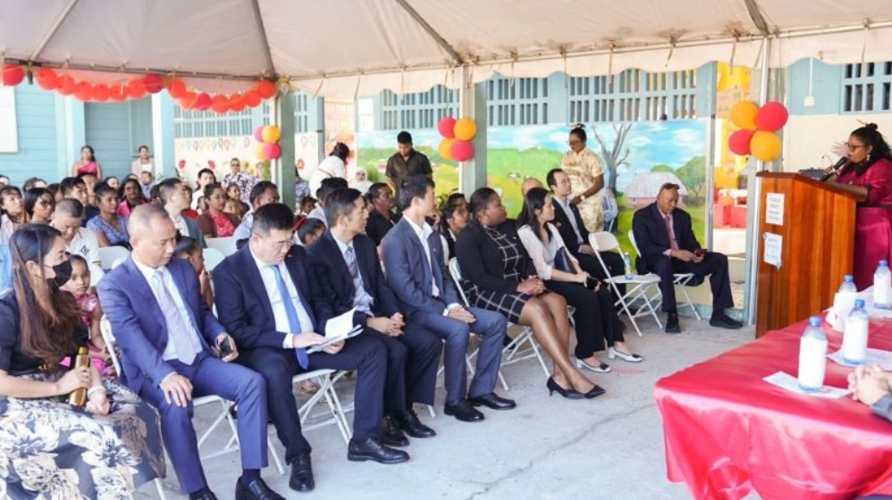 La unidad de Zijin en Guyana financia la construcción de instalaciones escolares locales 