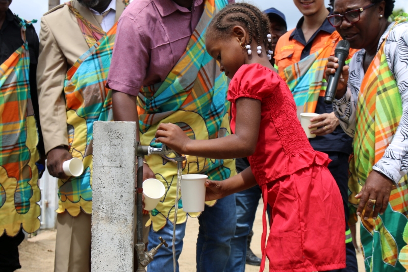 Rosebel Gold Mines empodera a las comunidades de Surinam con mejoras de infraestructura